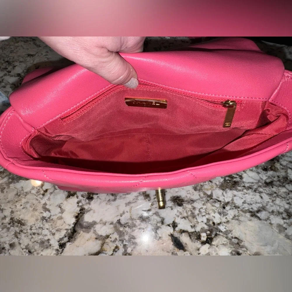 Chanel 19 Small Like New Condition Hot Pink